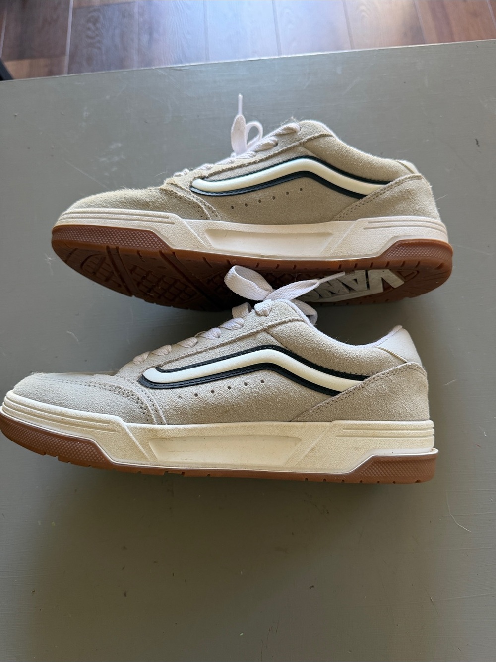 Vans Women's Off-White Suede & Canvas Low-Top Sneakers - Picture 4 of 6